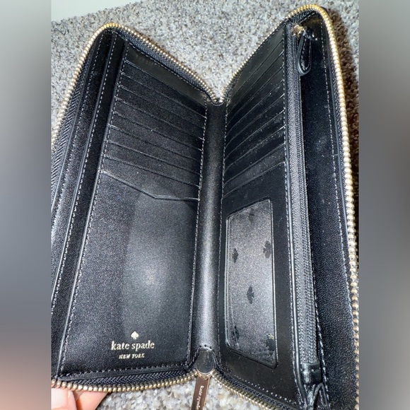 Kate Spade Staci Large Carryall Wristlet - Picture 6 of 12